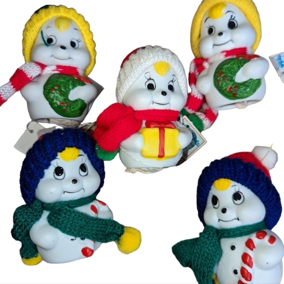 NWT....Vintage Set of 5 Snow Bells Snowmen Christmas Porcelain Bells Ornaments